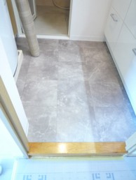 見た目すっきり・お掃除ラクラク・シンプルドレッサー♪　世田谷区S様邸